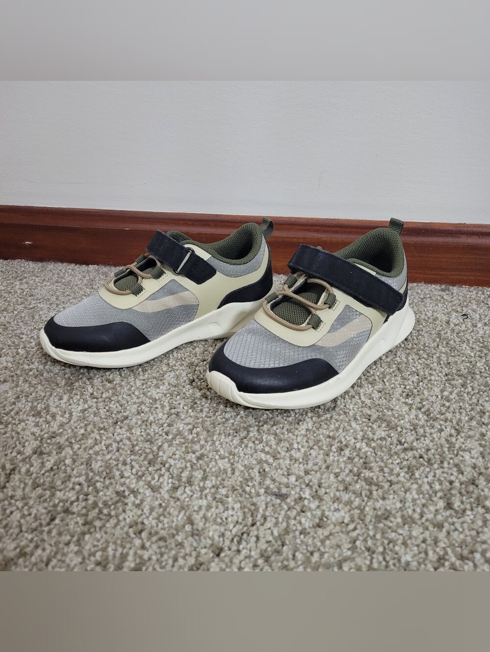 Childrens Place Casual Athletic Sneakers in Olive Green & Black, Size 10 Toddler